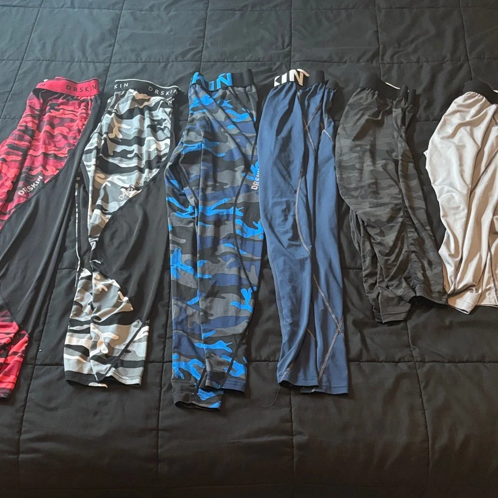 Men’s Drskin Medium Camo and Solid Leggings Set